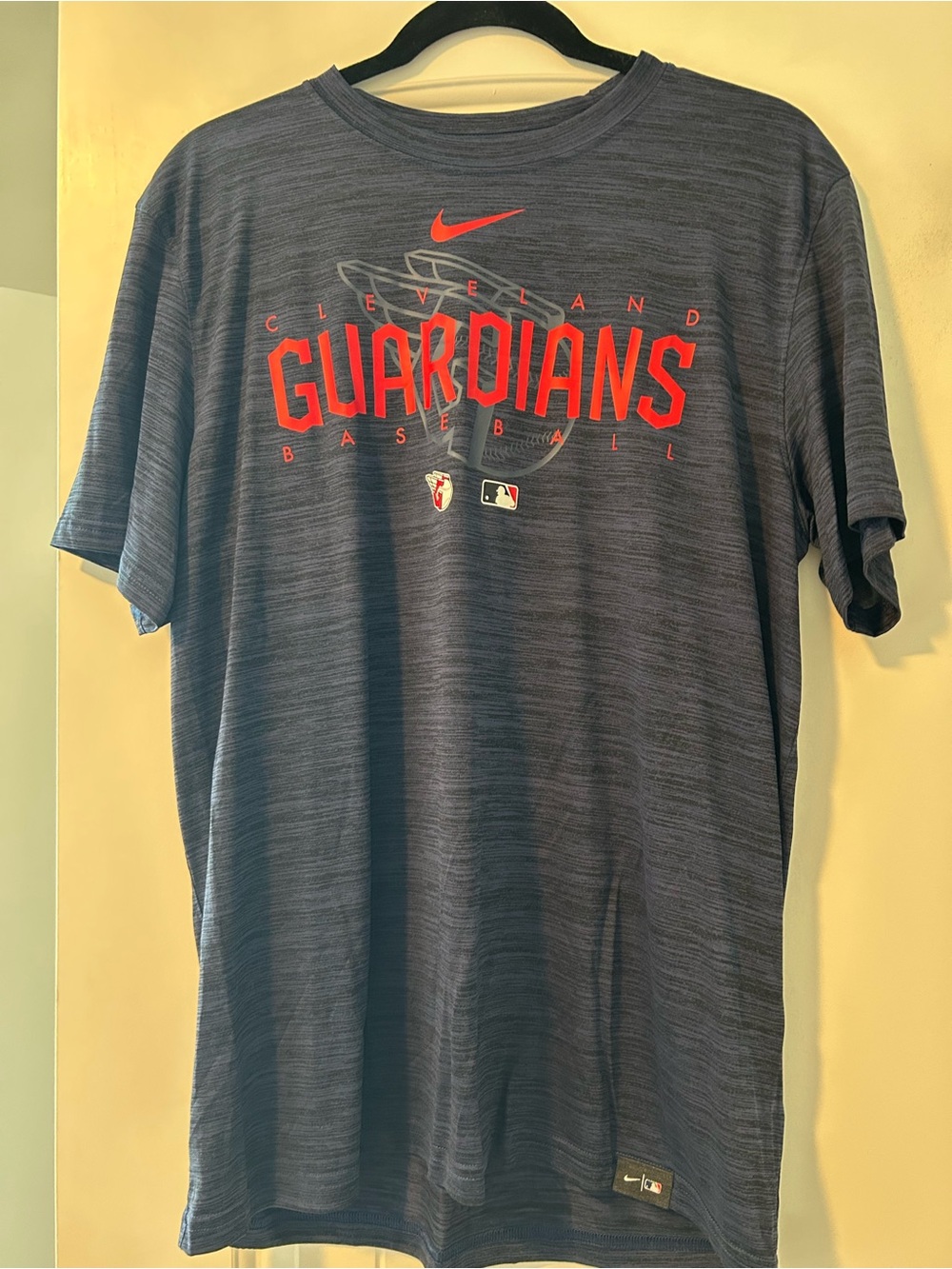 Nike Cleveland Guardians Short-Sleeve Team Tee - Navy/Red
